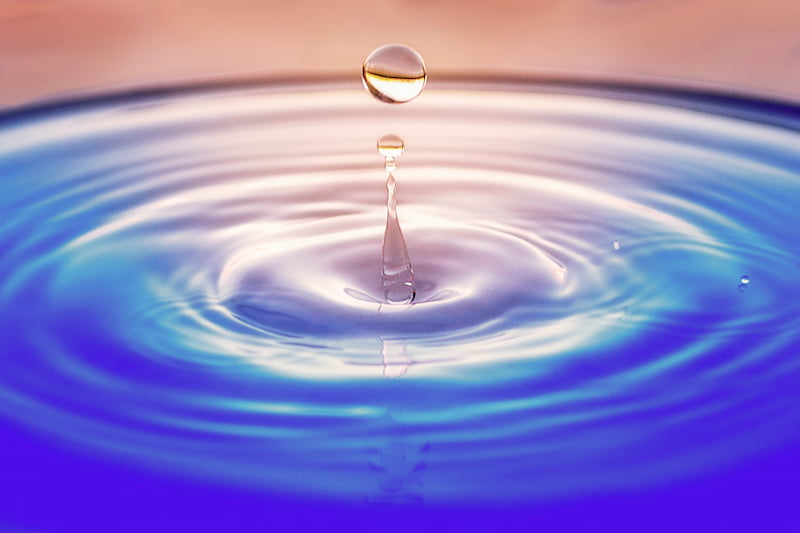 Image of a water droplet