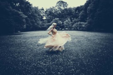 11 Exhilarating Ways to Be True to Yourself (When Scared)