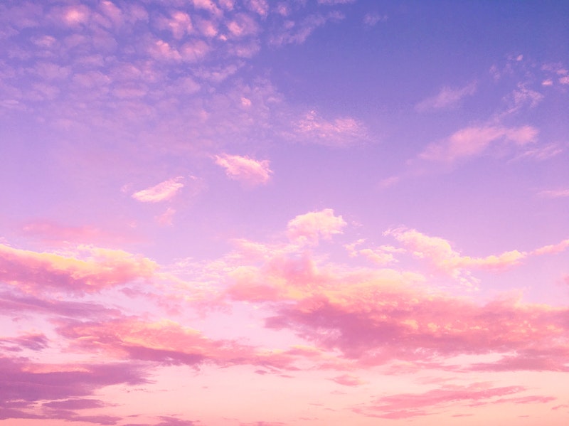 Image of a relaxing and peaceful pink and blue sky