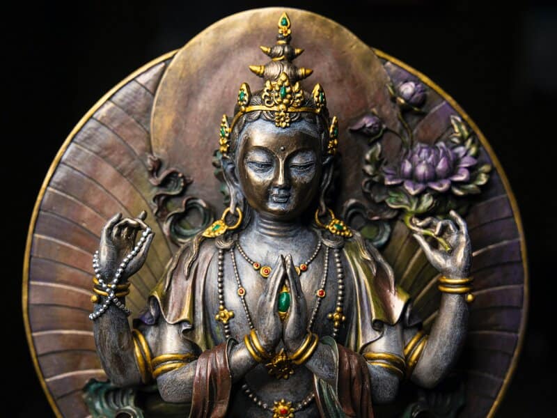 Image of Avalokiteśvara bodhisattva