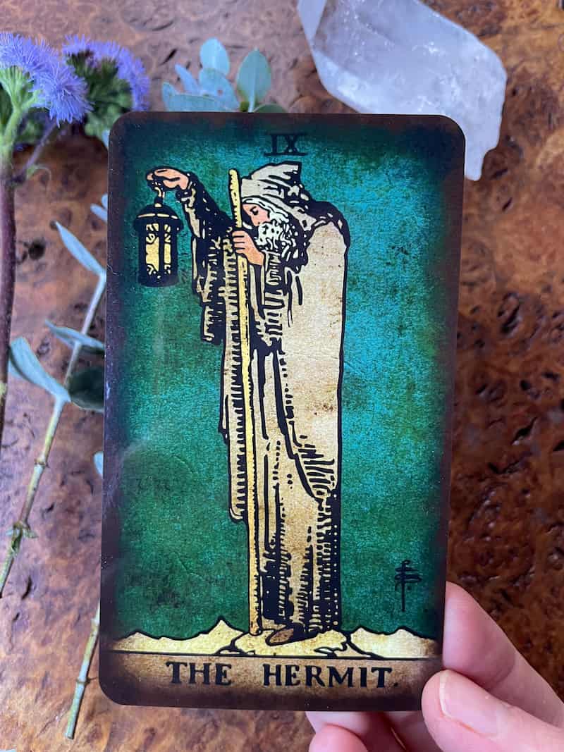 Image of the hermit tarot card archetype